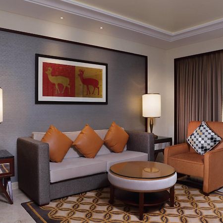 Sheraton Grand Pune Bund Garden Hotel Exterior foto