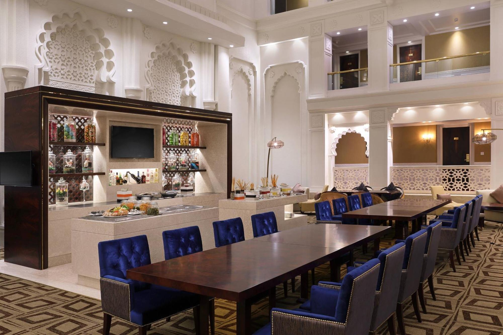 Sheraton Grand Pune Bund Garden Hotel Exterior foto