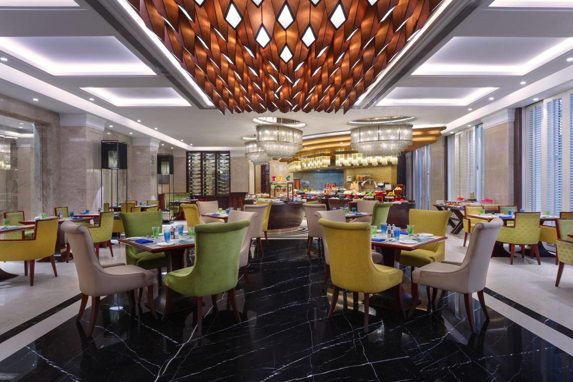 Sheraton Grand Pune Bund Garden Hotel Exterior foto