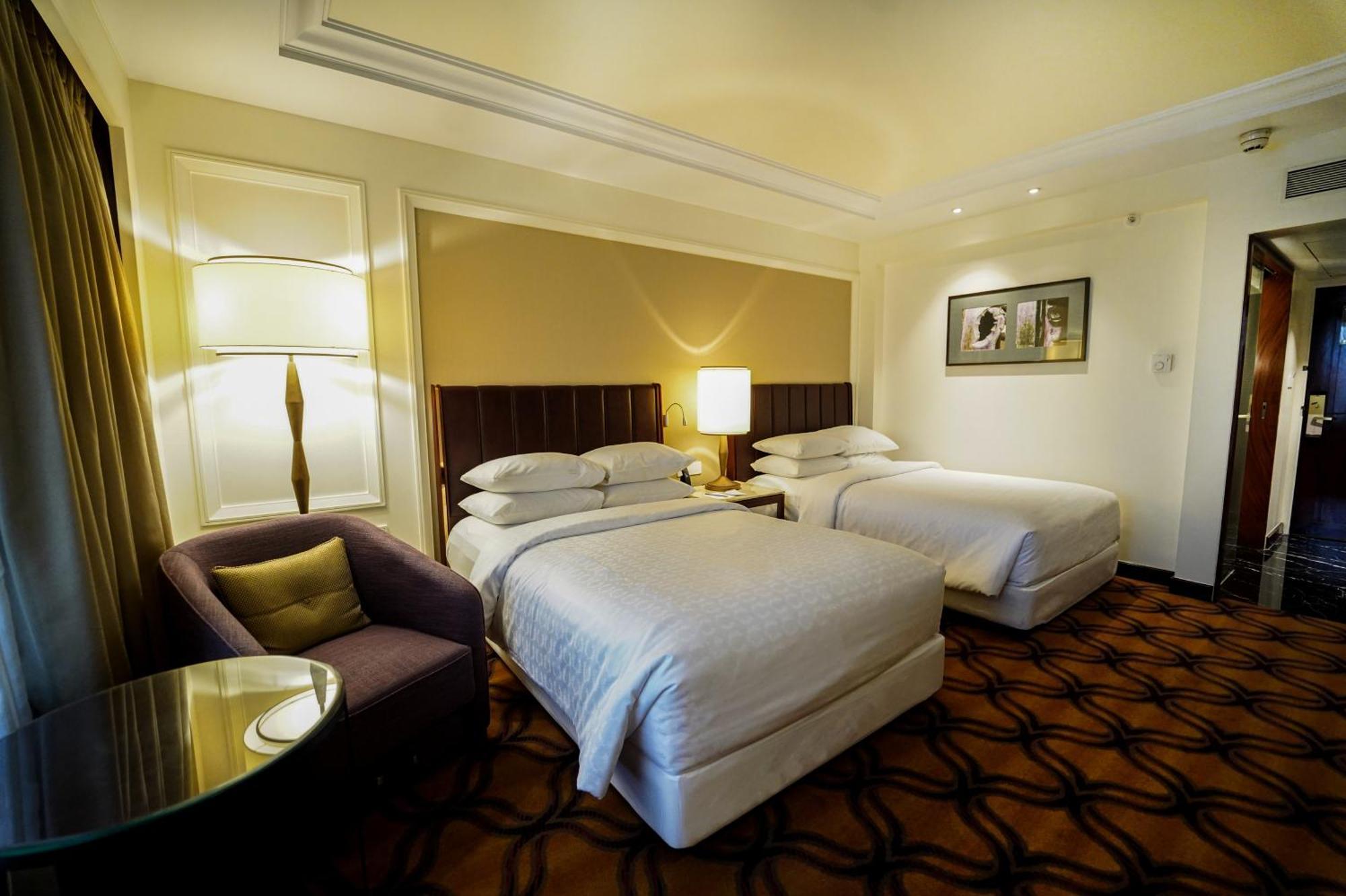 Sheraton Grand Pune Bund Garden Hotel Exterior foto
