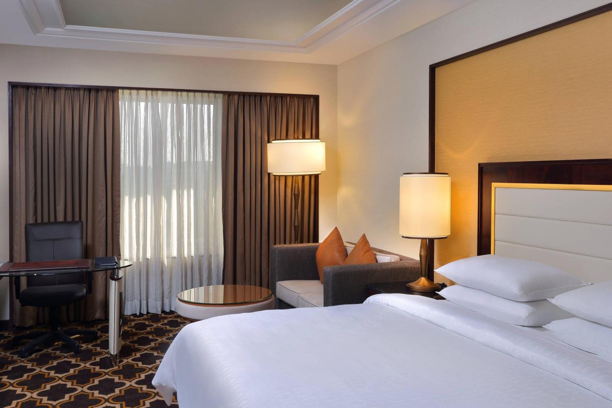 Sheraton Grand Pune Bund Garden Hotel Exterior foto