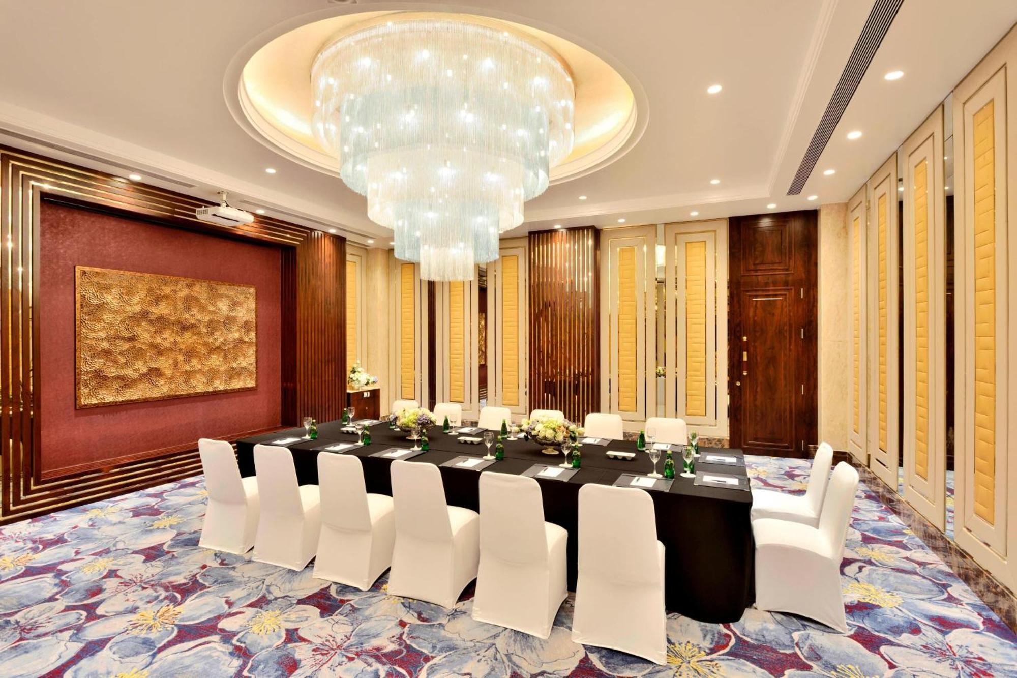 Sheraton Grand Pune Bund Garden Hotel Exterior foto