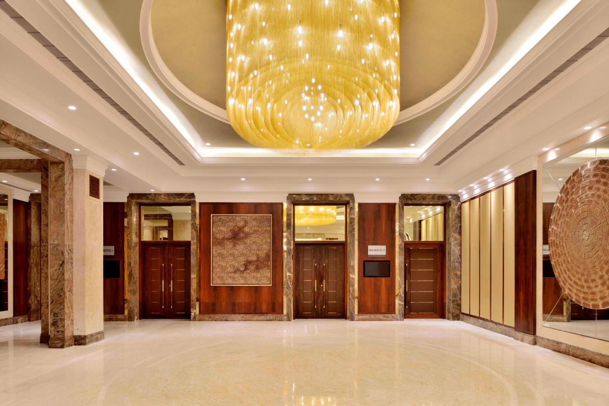 Sheraton Grand Pune Bund Garden Hotel Exterior foto