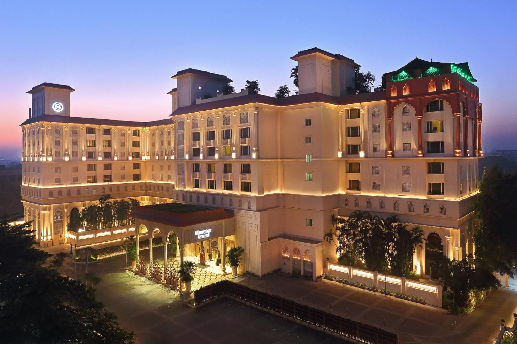 Sheraton Grand Pune Bund Garden Hotel Exterior foto